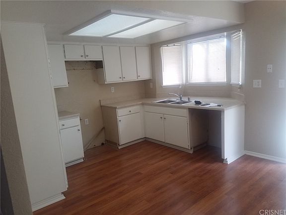 3rd image of 8556 E Avenue U5