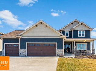 988 Alpine Pkwy, Oregon, WI 53575