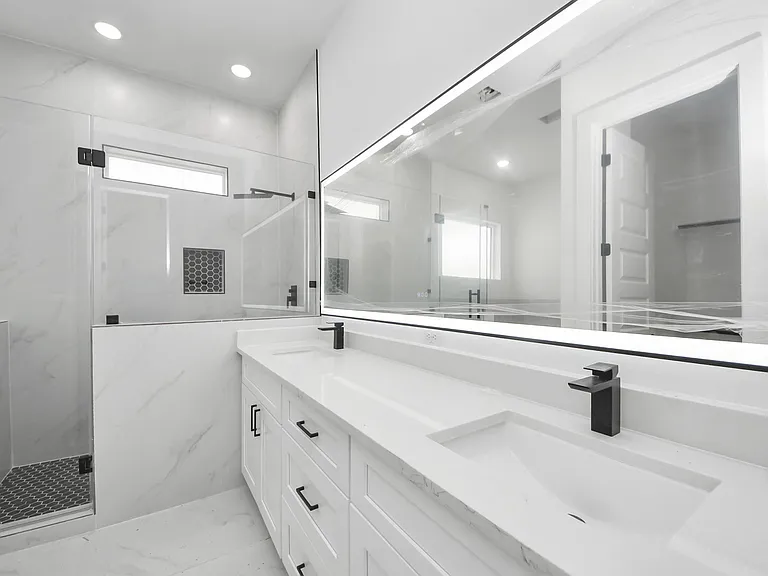 8313 Venus St — Photo 20