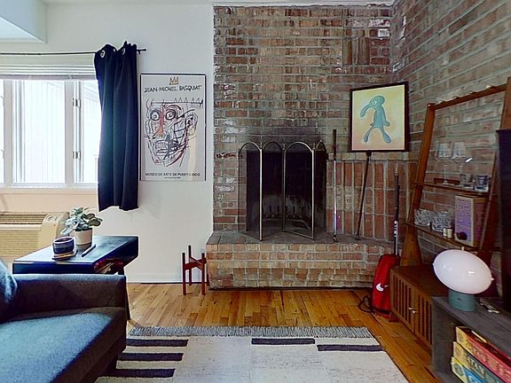 2nd image of 2632 N Mildred Ave #3