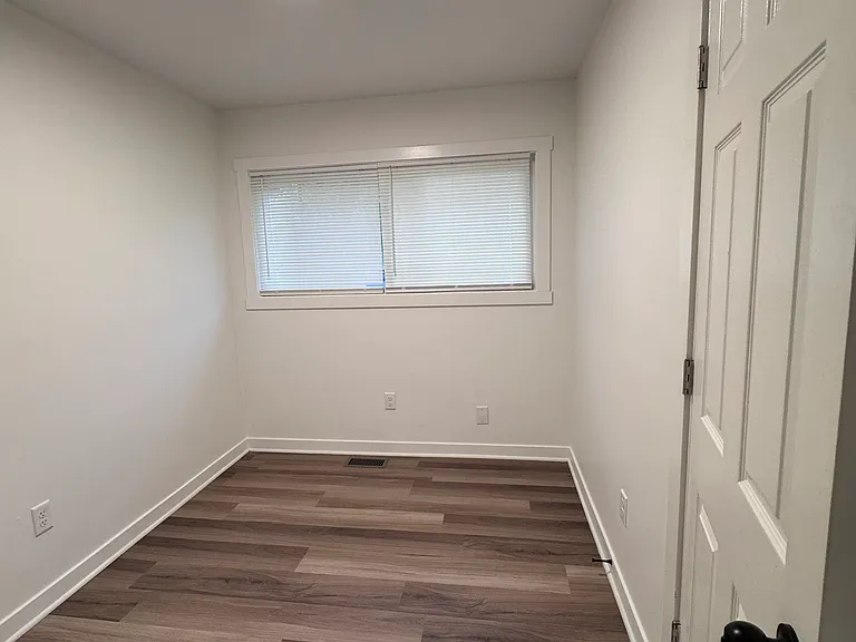 1759 Monterey Ct — Photo 11