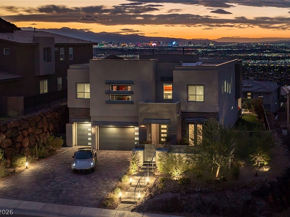 1st image of 526 La Nain Ln