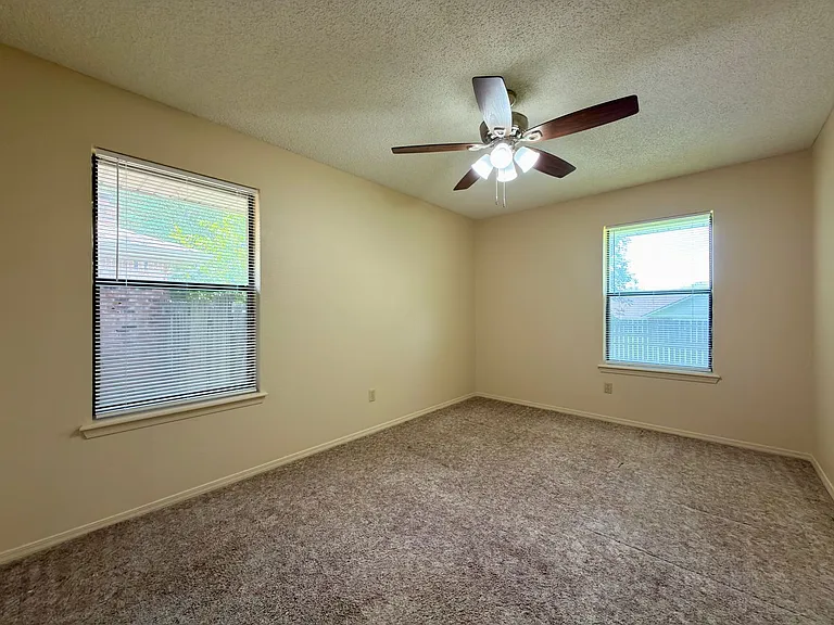9612 Apple Gate Dr — Photo 22