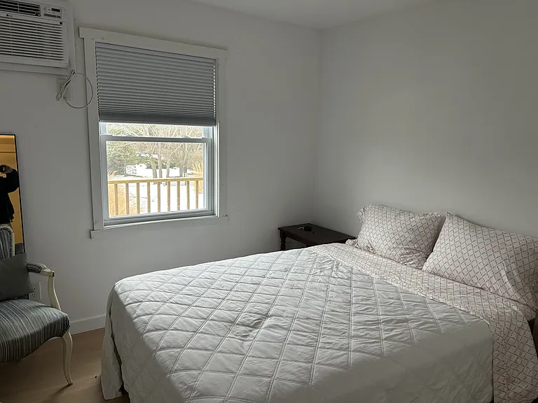 29 Mulford Ave — Photo 5