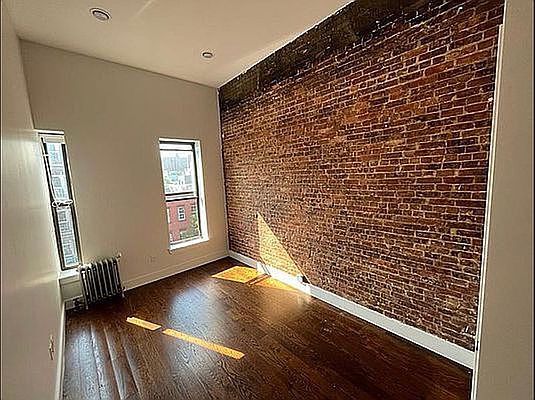 3rd image of 1041 Bedford Ave #4CC