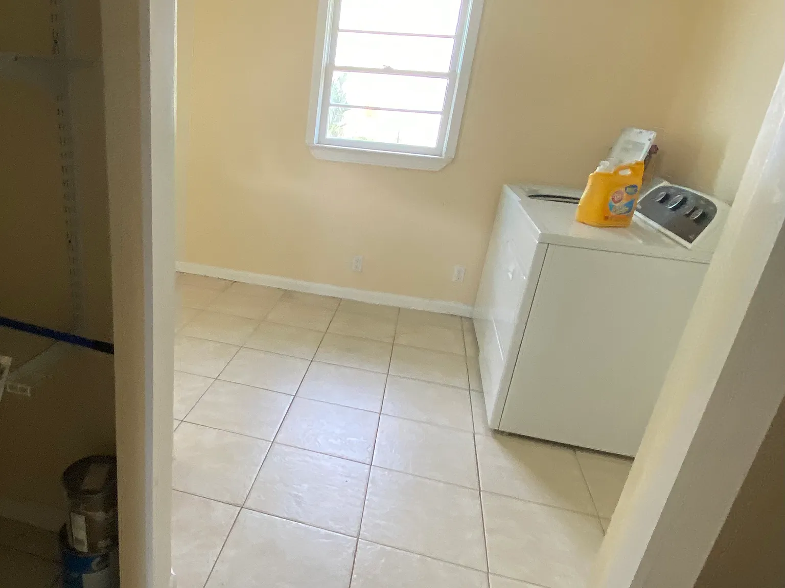 521 Mobile Ave — Photo 4