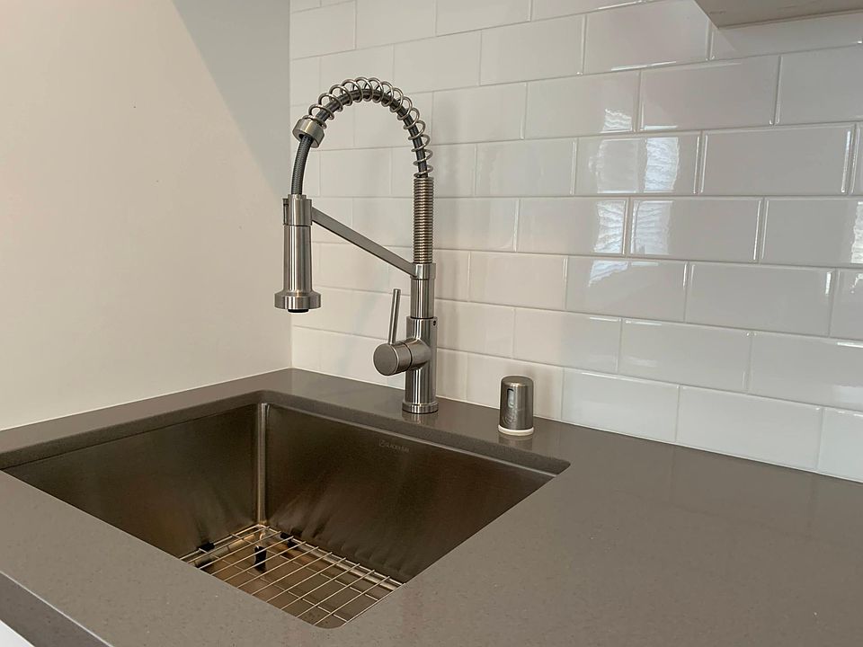 Apartment 11 - studio kitchen sink