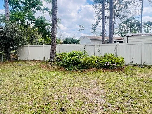 908 Habersham Rd — Photo 17