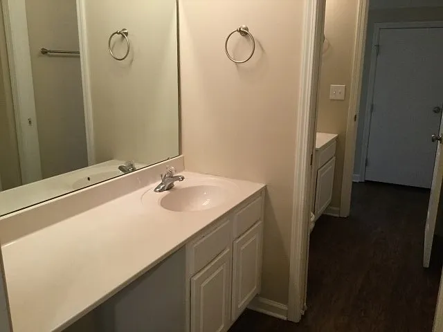 332 Aberdeen Cir — Photo 12