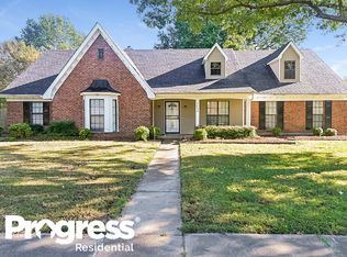 7606 Lowrance Rd, Memphis, TN 38125