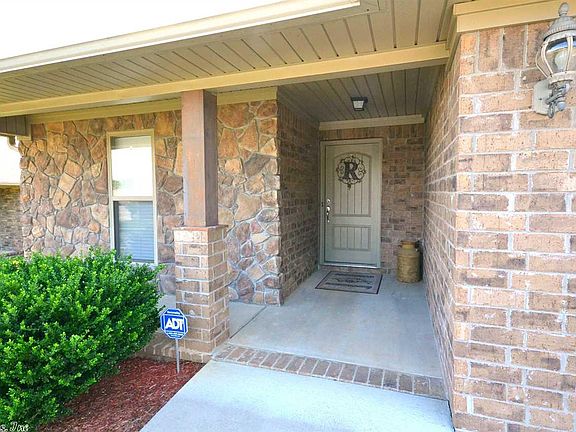 4th image of 2335 Linda Dr