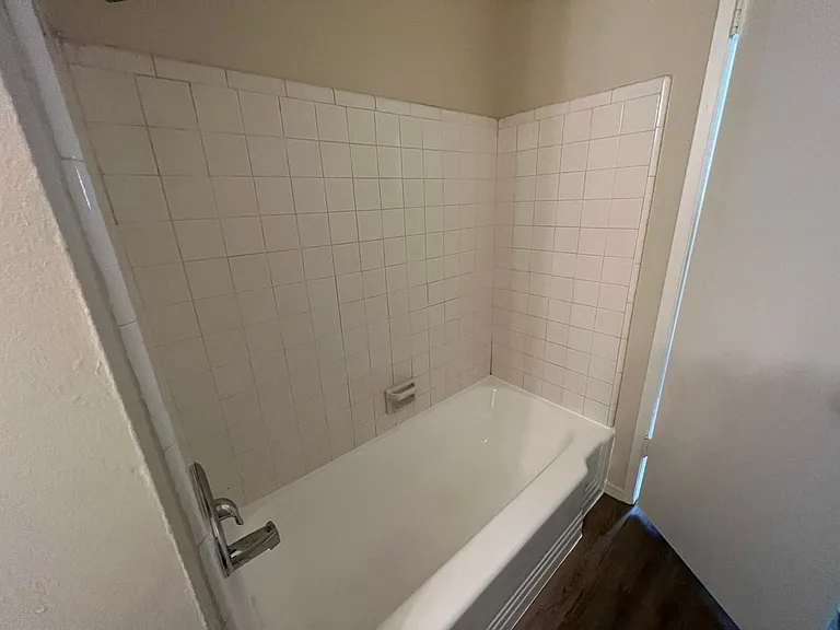 634 Marion Pl — Photo 6
