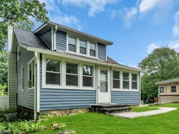 7 Birchwood Dr, Mount Olive Twp., NJ 07828