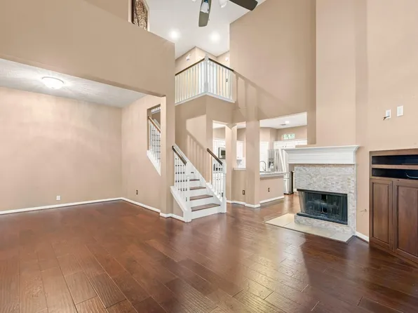 70 Harvest Wind Pl, Spring, TX 77382