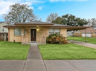 2220 Lyndell Dr, Chalmette, LA 70043