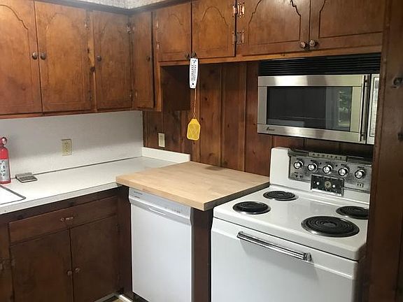 4th image of 4380 N Eberhart Ave