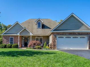 709 Doyle St, Salem, VA 24153