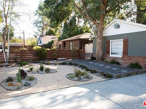 2nd image of 20912 De La Guerra St