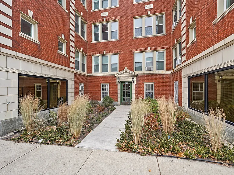 411 Beloit Ave #1A — Photo 20