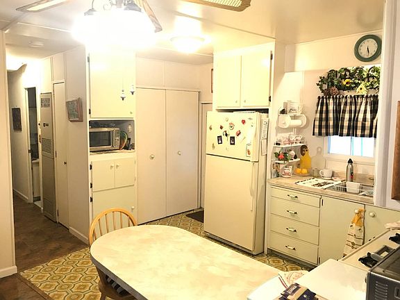 5th image of 1951 47th St Space 15
