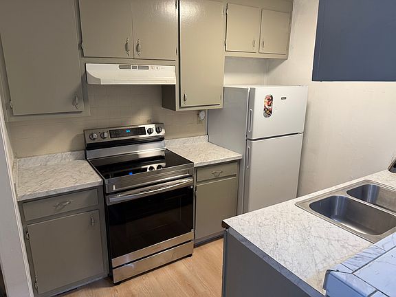 5th image of 7408 Franklin Blvd APT 1