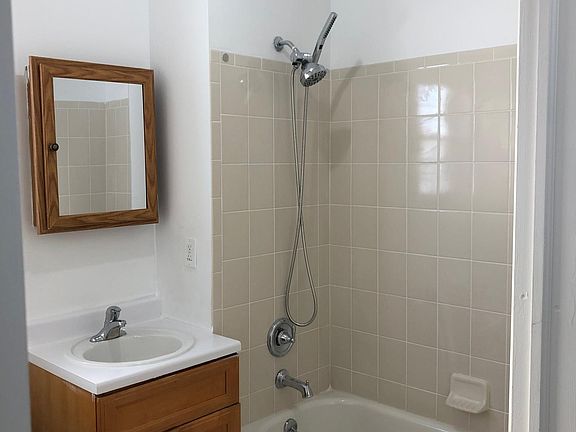 4th image of 126-02 172nd St Unit 1