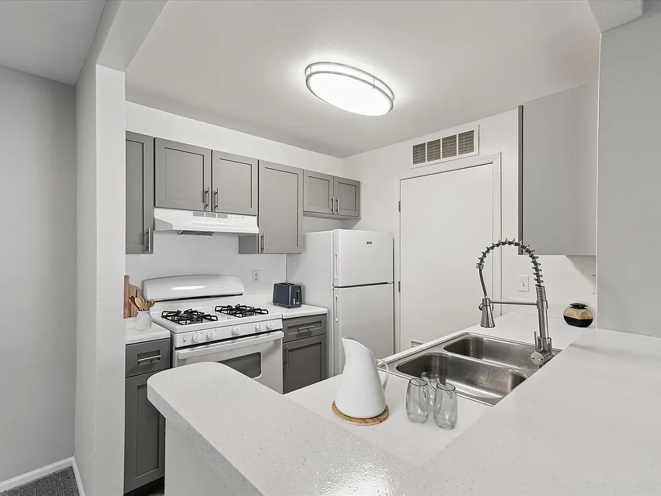 Two Bedroom (Renovated) - 2 Bath - 957 Sq.Ft.