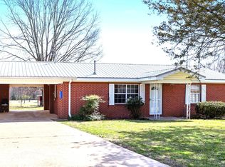 6589 Clifton Hillsboro Rd, Forest, MS 39074