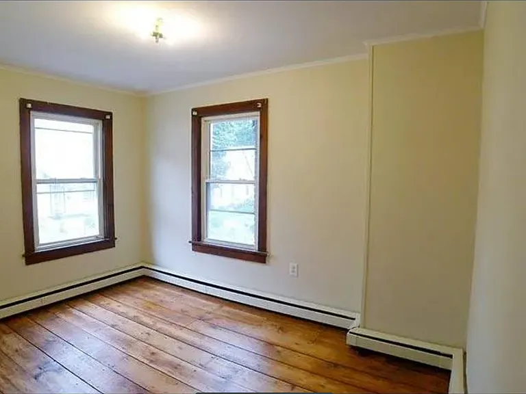 57 North St #2R — Photo 7