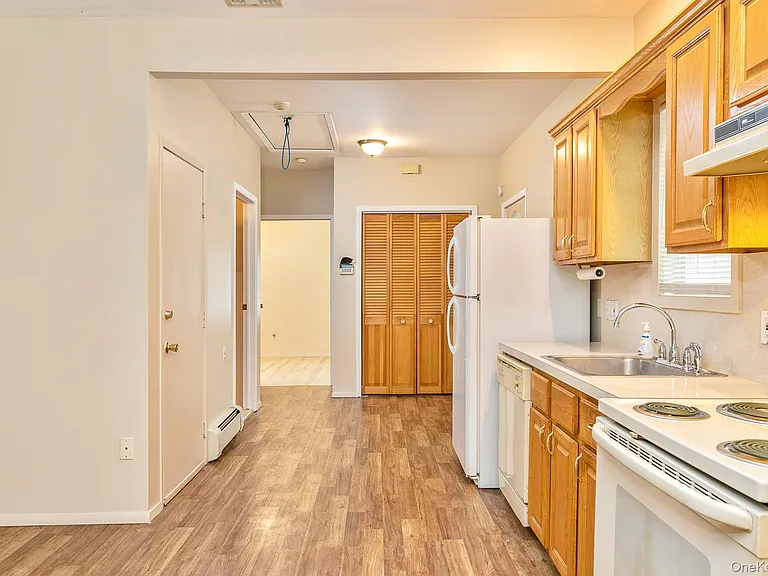 4 Brooktree Ct — Photo 11