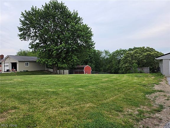 2nd image of 19 High Haven Dr