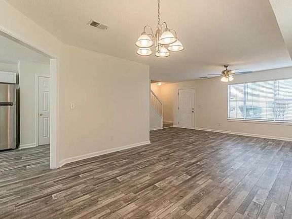 2nd image of 5545 Northcut Dr