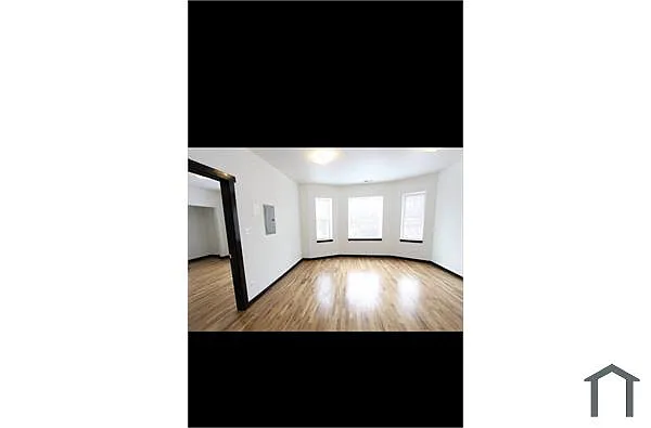 Building Photo - 7649 S Phillips Ave #1B