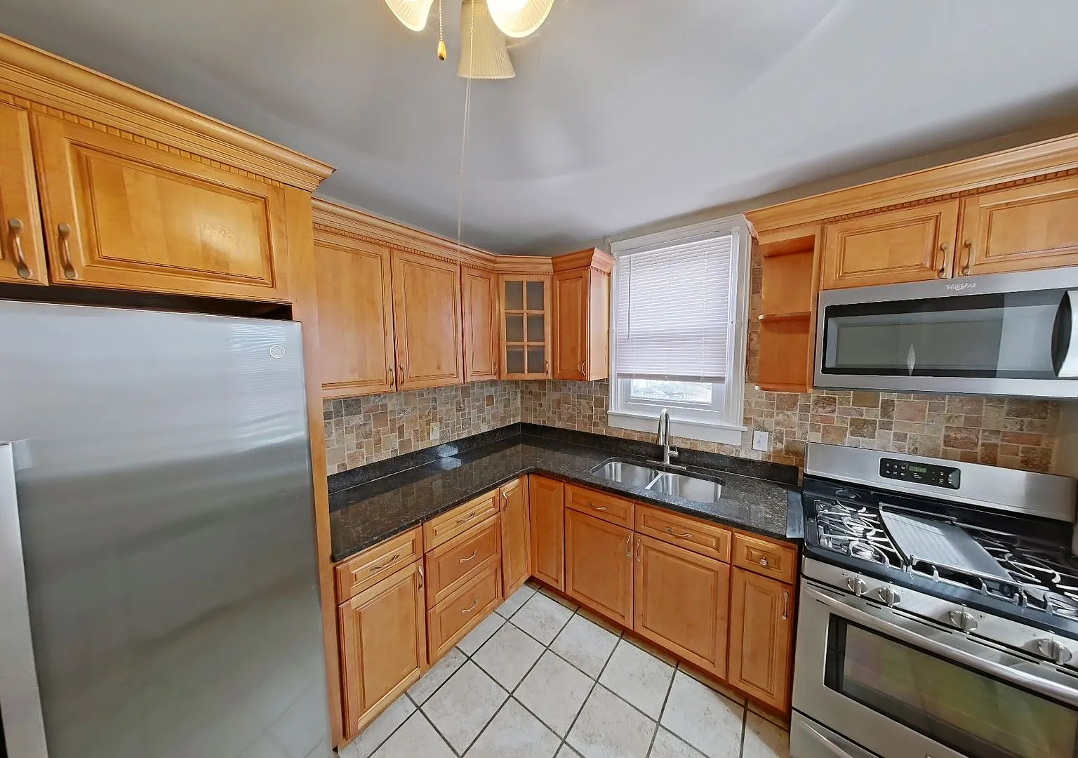 1905 W Olney Ave — Photo 4