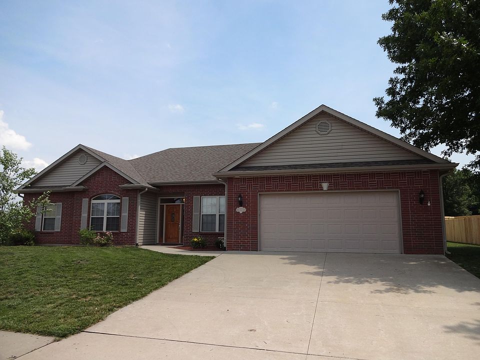 1st image of 4001 Chatsworth Dr