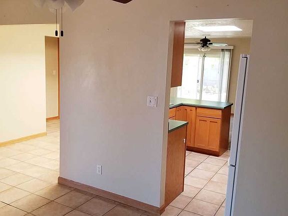 4th image of 6341 Avenida La Costa NE