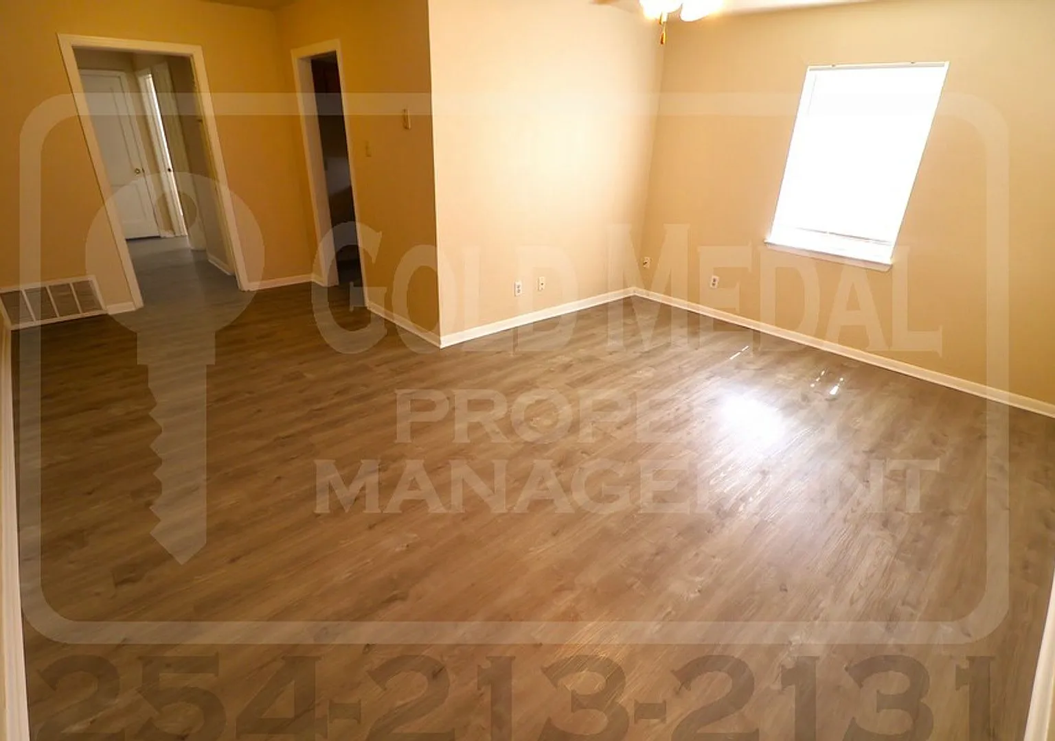 1706 Cole Street — Photo 3