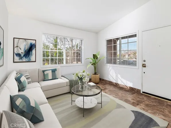 126 Flor De Sol #69, Rancho Santa Margarita, CA 92688