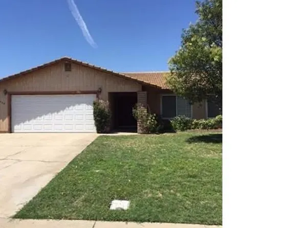 6588 Toluca Ave, Winton, CA 95388