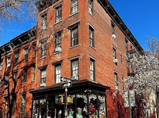 17 Perry St #4, New York, NY 10014