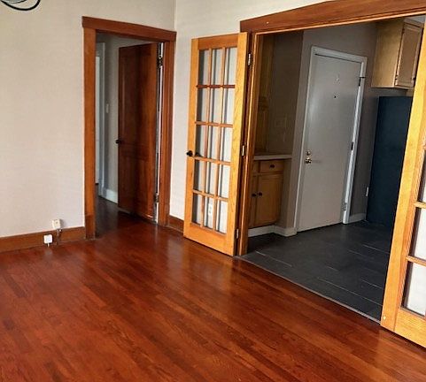3rd image of 4333 Chester Dr