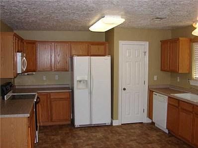 5th image of 15996 Nightingale Ln