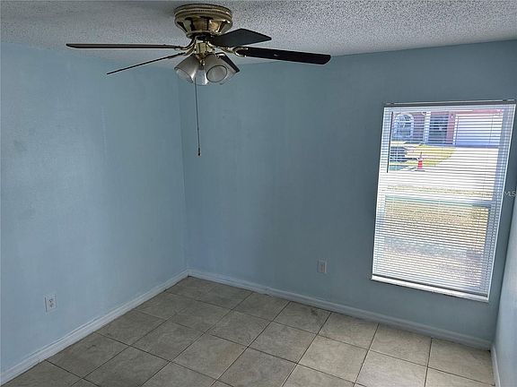 4th image of 214 Magellan Dr