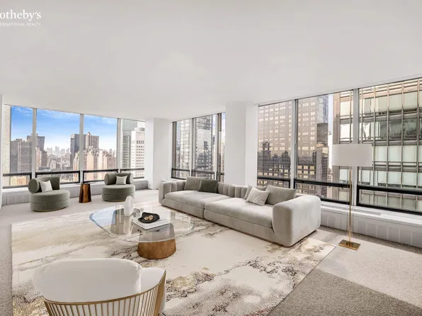 870 United Nations Plaza image 2 of 27