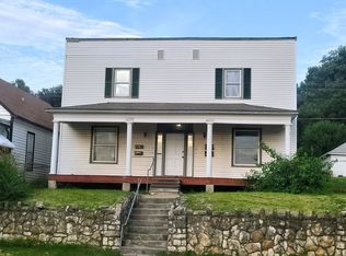 5903 King Hill Ave, Saint Joseph, MO 64504