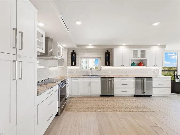 4031 Gulf Shore Blvd N #7D — Photo 14