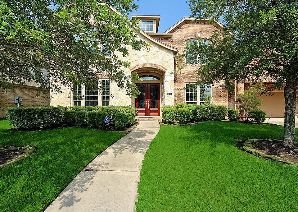 1st image of 2711 Green Mountain Dr
