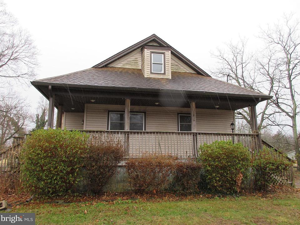 1st image of 1821 W Main St