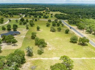 800 Powder Rdg, Luling, TX 78648