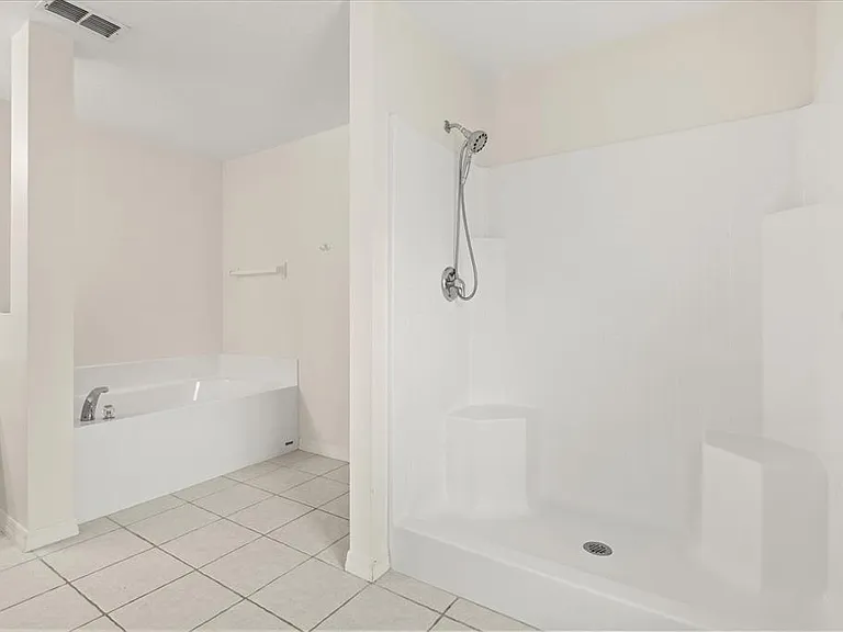 410 Central Mariners Dr — Photo 30